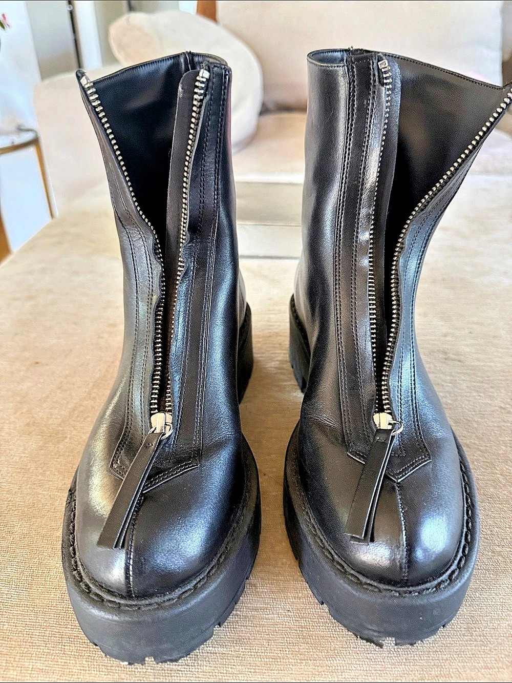 Schutz Black front zip Boots